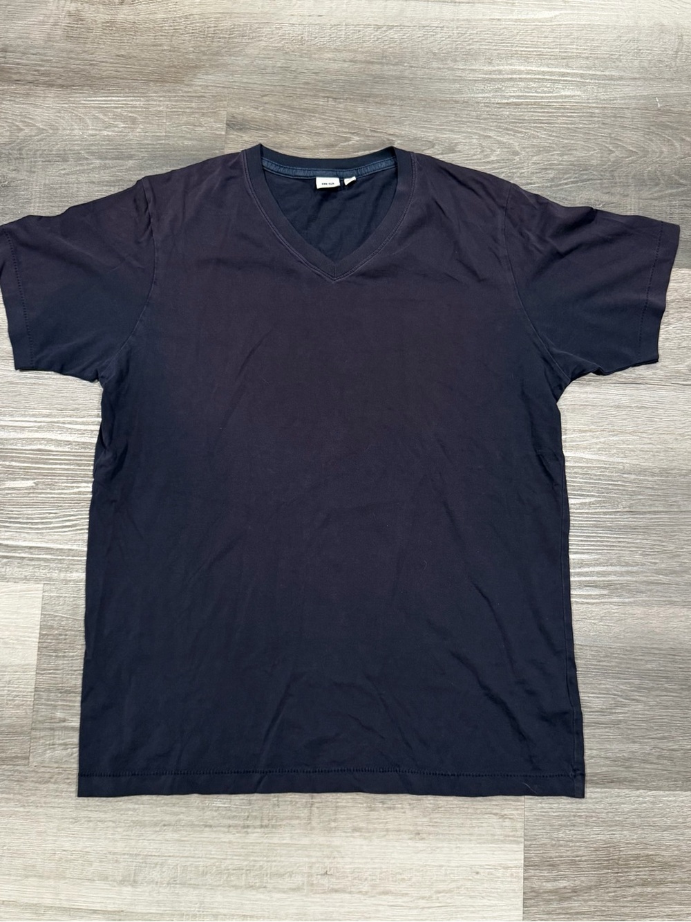 Uniqlo Mens Medium Navy Blue V Neck Short Sleeve Cotton Casual Basic Tee